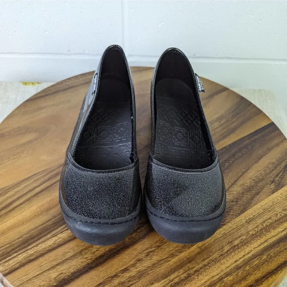 Mukluk Women's Sandy Shoes Black Sparkle Slip On Size 11